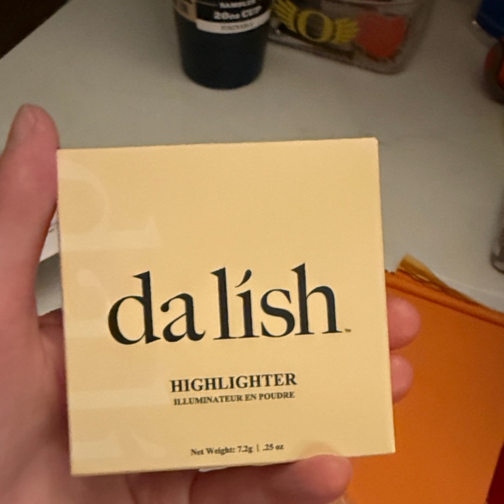 Highlighter by Da lush